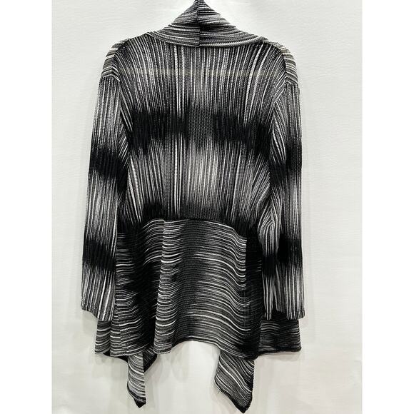 Chicos White & Black Travelers Wheat Mesh Open Front Cardigan Sweater Size 12/14 - Picture 4 of 9